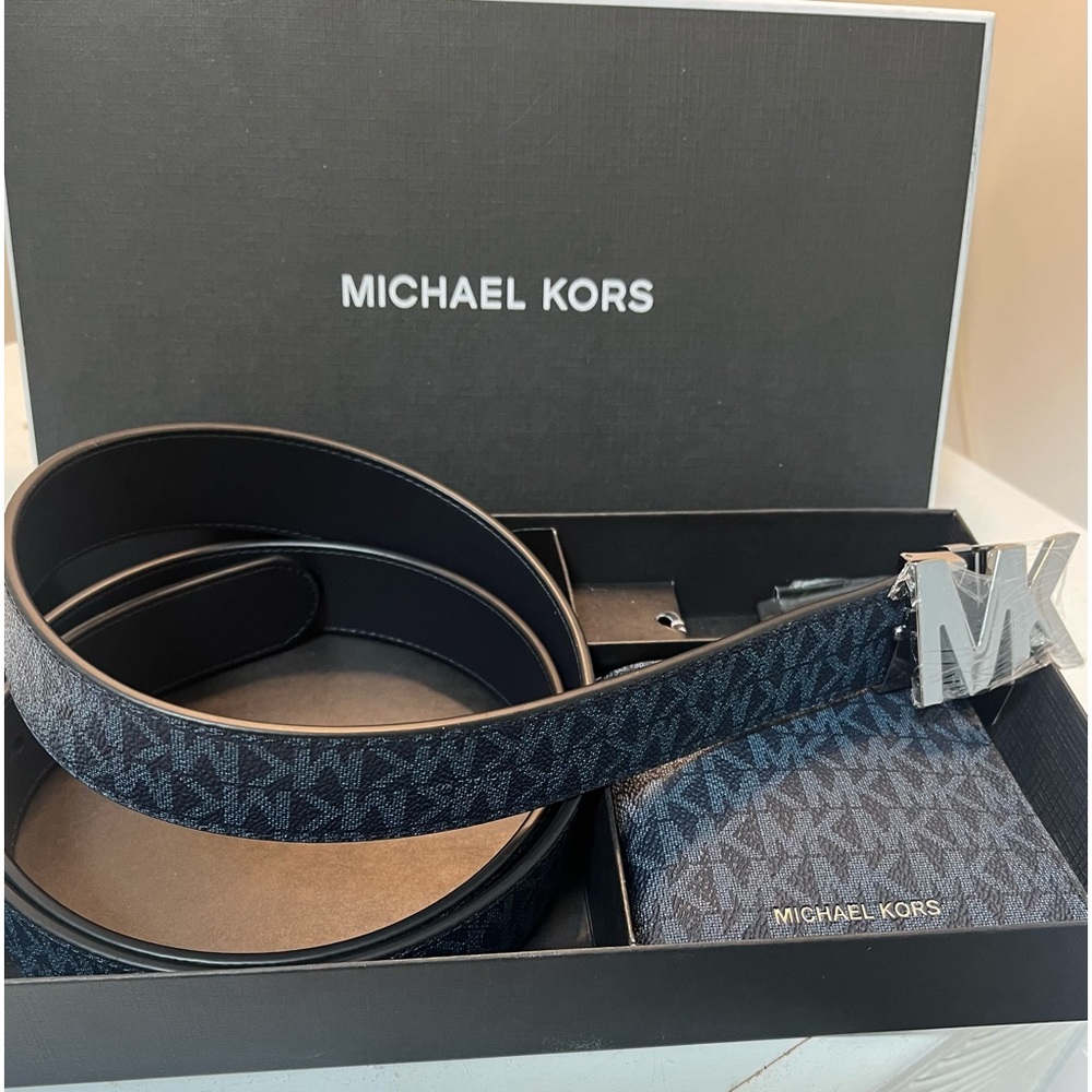 Michael Kors Men Wallet/Belt set BRAND NEW Original price $248 Ship out fast